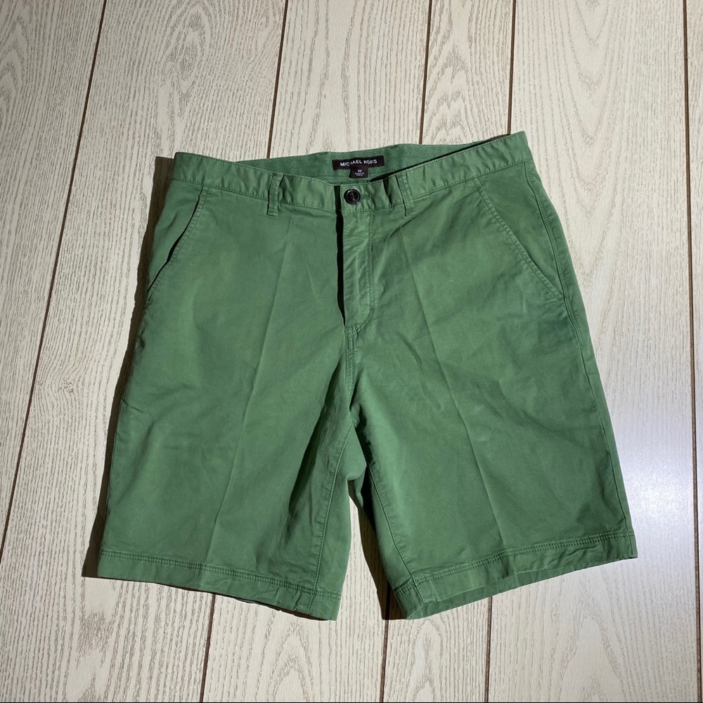 Michael Kors Men's Garment Dyed Stretch 9" Shorts
